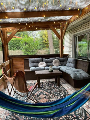 Cosy chalet Veluwe with a spacious garden and veranda